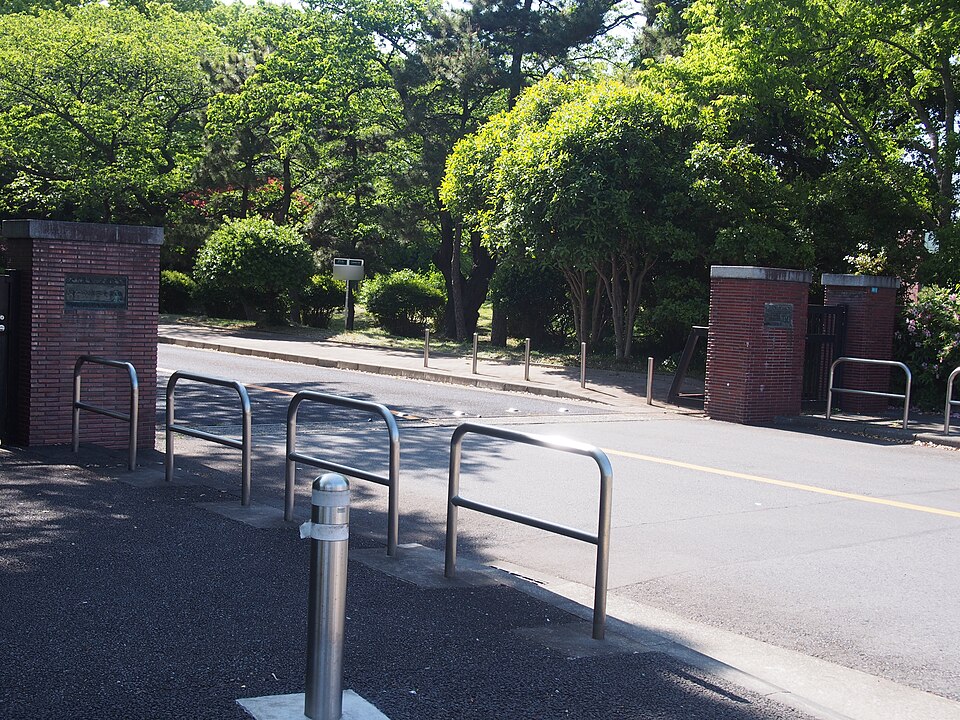 瑞江葬儀所の入口